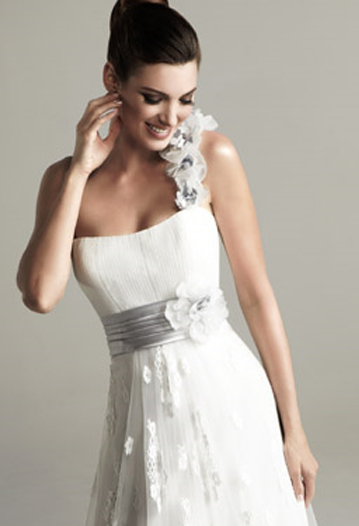 More Wedding Photos Done by Make-up Artist Hairstylist Eugene Conde can Be Found at kittychinCouture.com